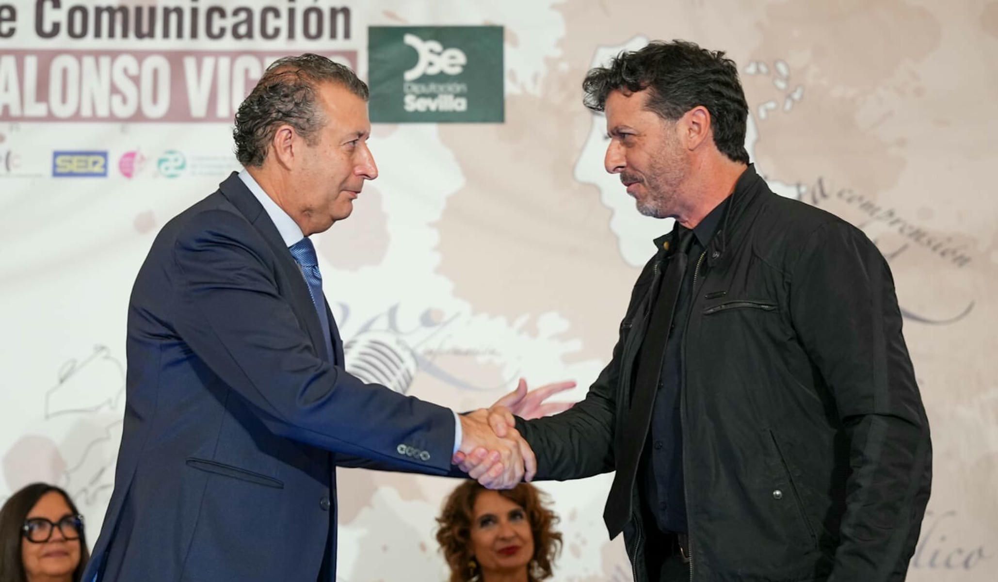 Ángels Barceló y Emilio Morenatti, galardonados con el XXV Premio de Comunicación Manuel Alonso Vicedo