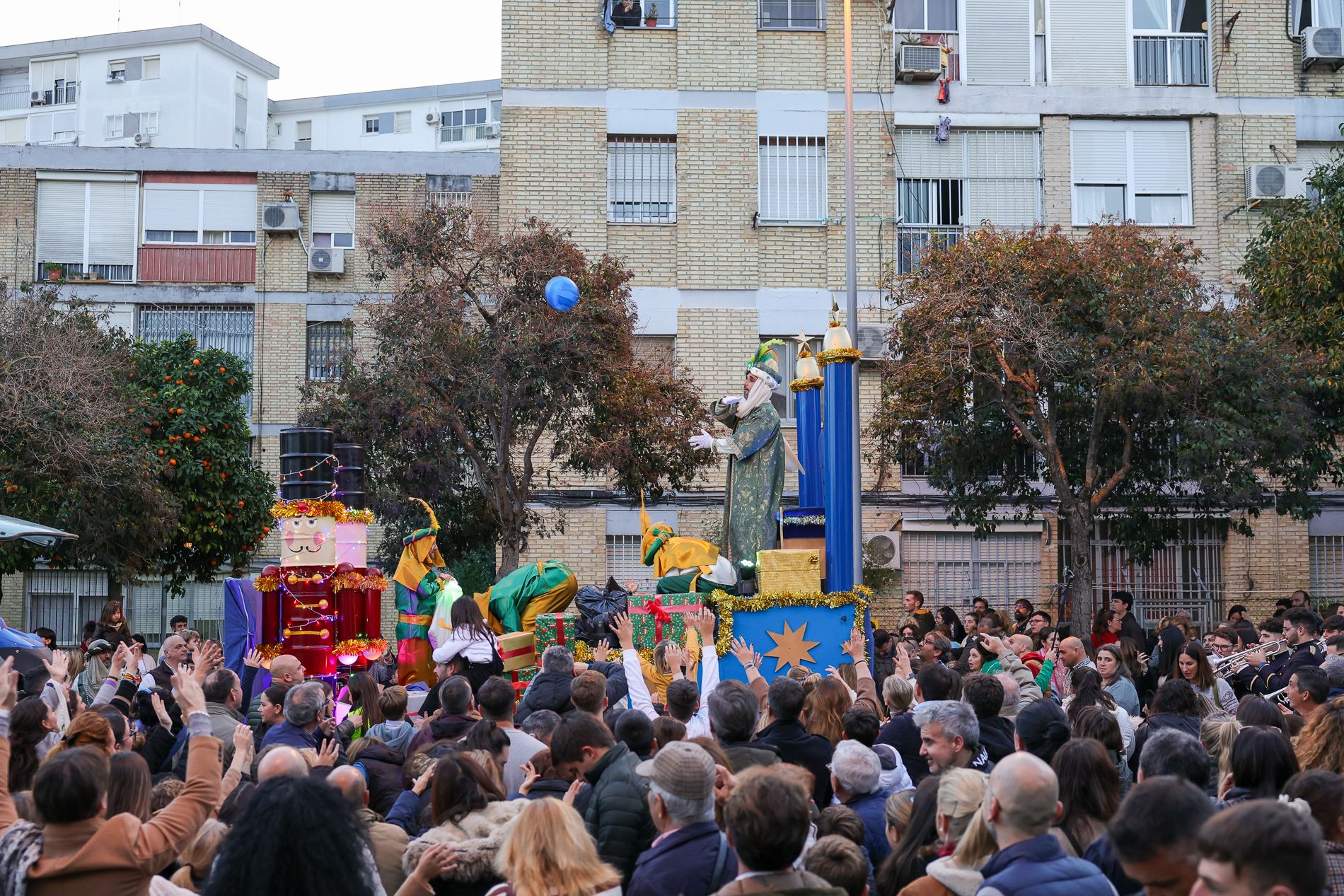 La Cabalgata del Heraldo Real del Polígono de San Benito, en Jerez, este 3 de enero.