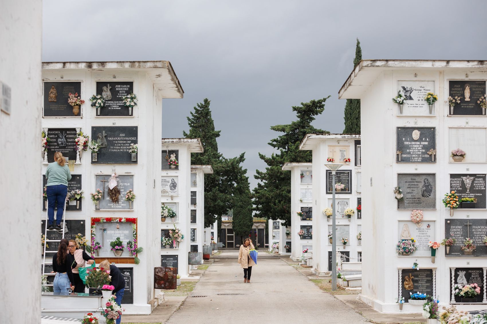 El cementerio de Jerez dejará de ser un 'caos' para encontrar nichos: pintura y nuevas placas laterales en la parte católica, civil y musulmana