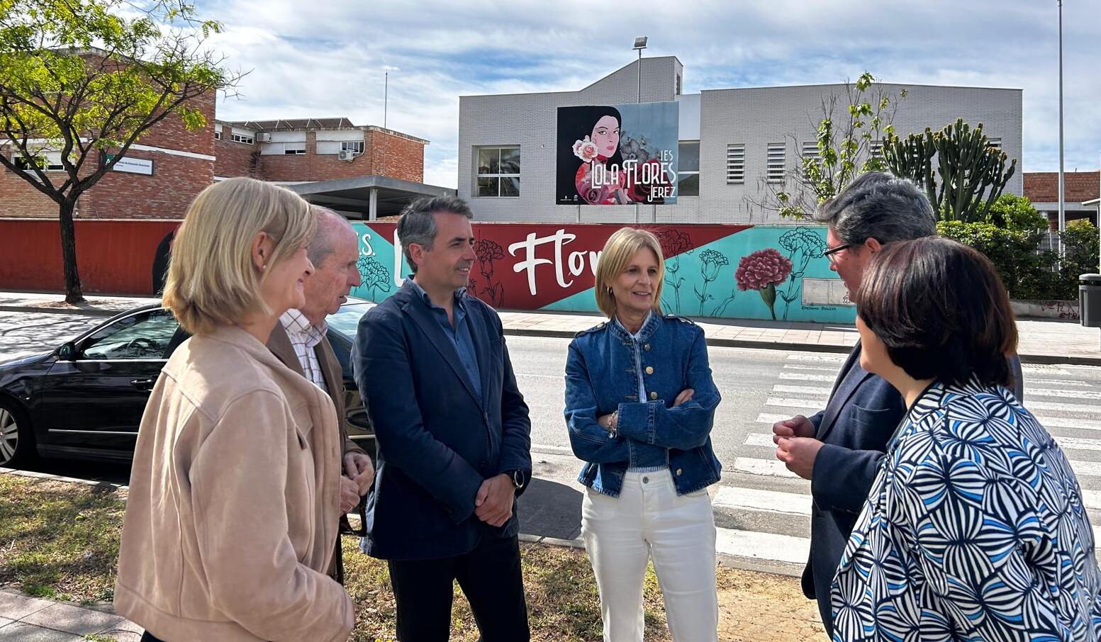 El PP de Jerez defiende la gestión educativa de Moreno y pone como ejemplo el fin de los barracones del IES Lola Flores