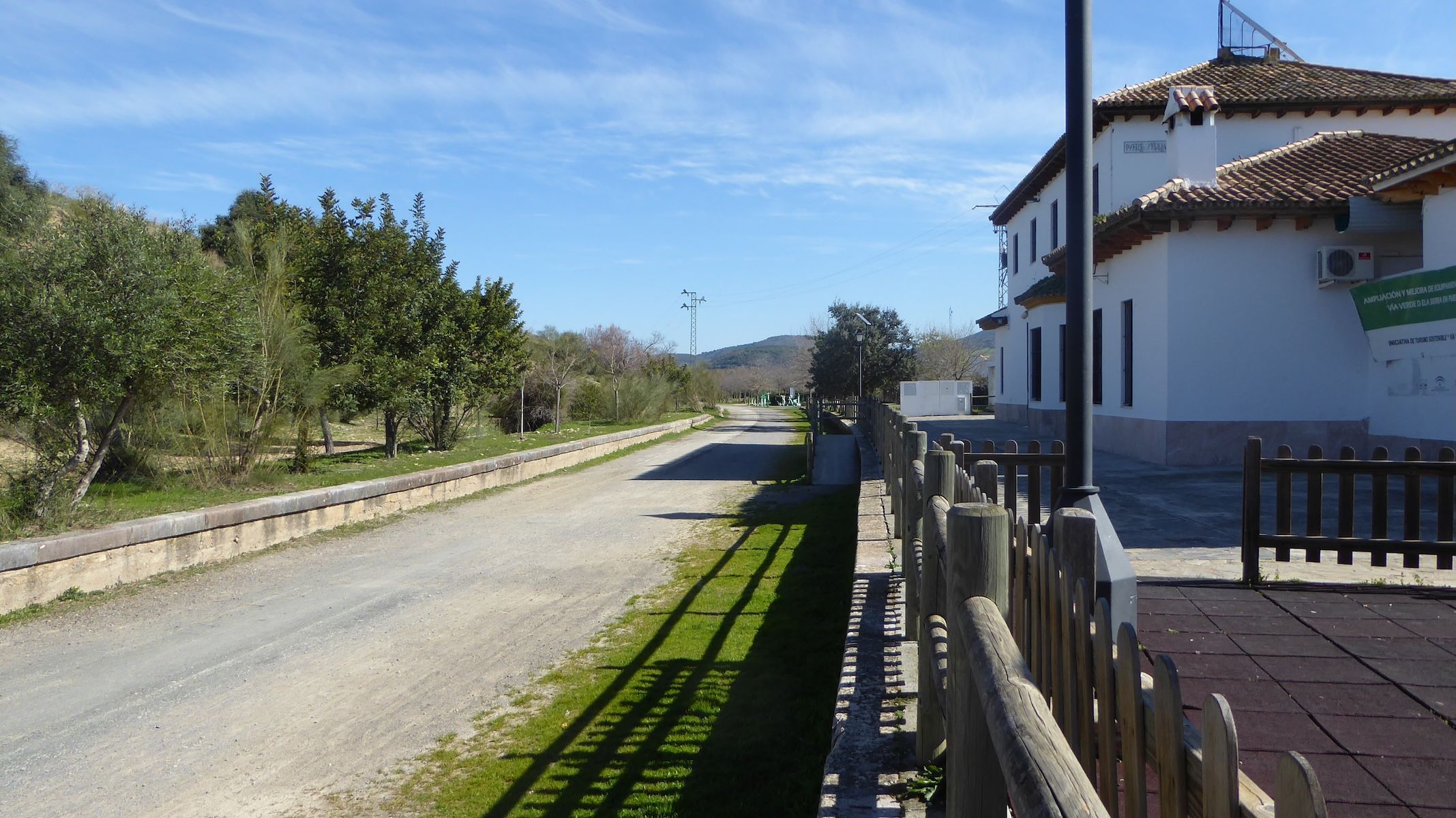 La recuperación de la Vía Verde de la Sierra entre Jerez y Puerto Serrano lleva cinco años 'congelada'