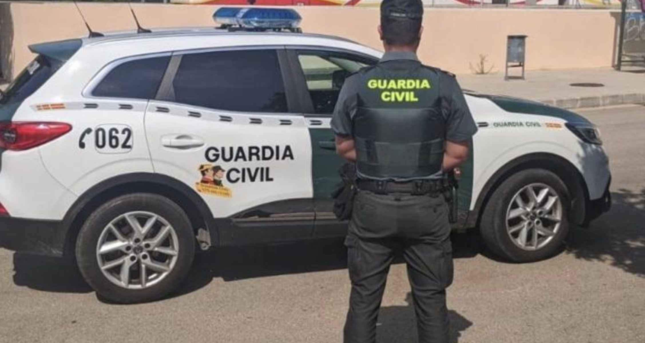 Detenido un hombre tras herir de gravedad con arma blanca a una mujer en Sevilla