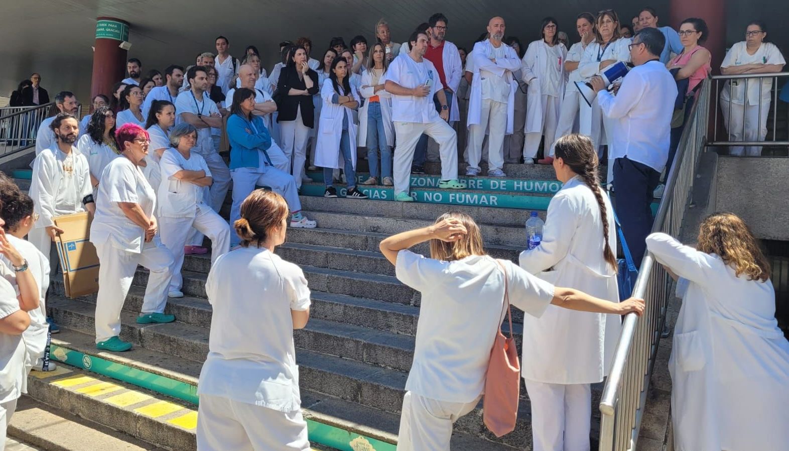 Los técnicos del SAS se movilizan en hospitales de toda Andalucía para exigir su reclasificación profesional 