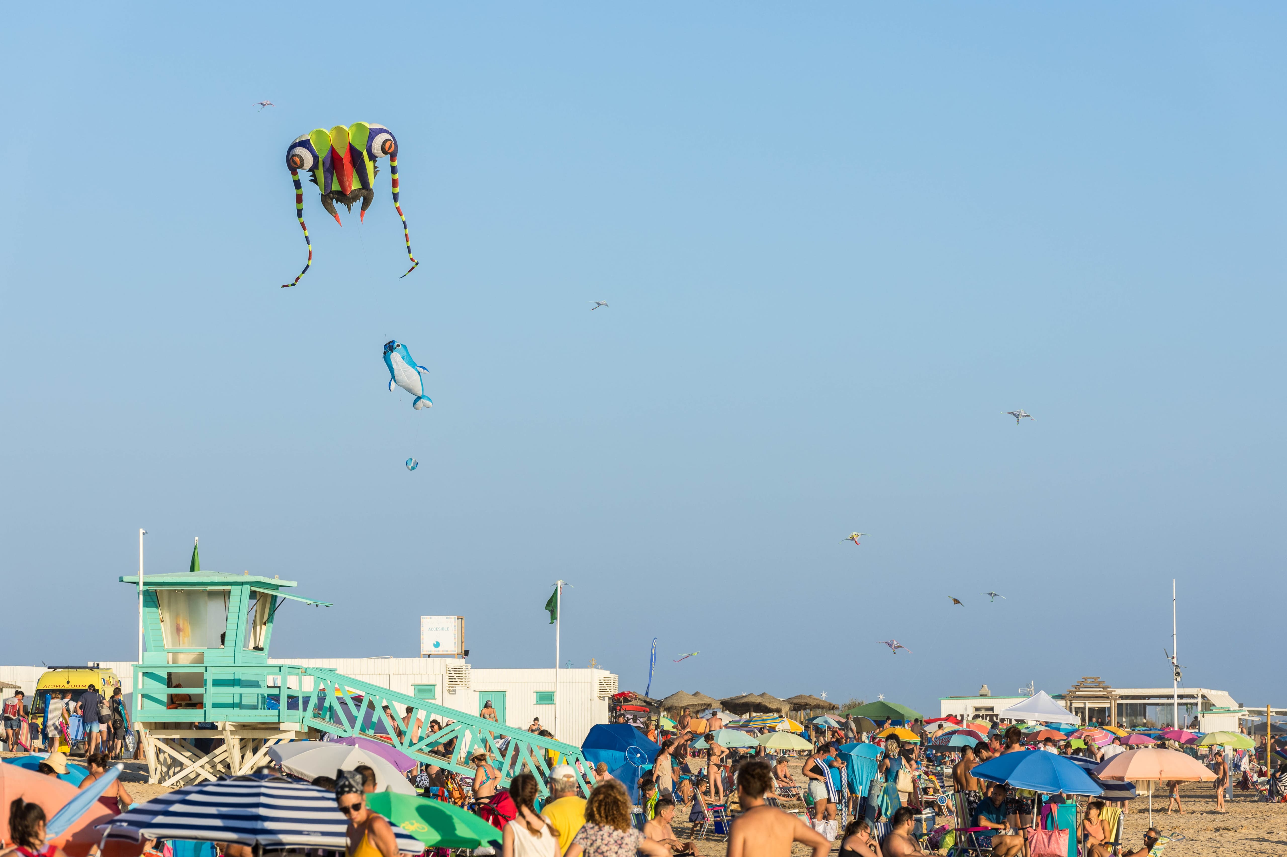 La playa de Camposoto en julio, durante la celebración de `Camposoto bajo las estrellas`, otra de las actividades organizadas en este espacio por el Ayuntamiento de San Fernando. - La playa de Camposoto en julio, durante la celebración de `Camposoto bajo las estrellas`, otra de las actividades organizadas en este espacio por el Ayuntamiento de San Fernando.