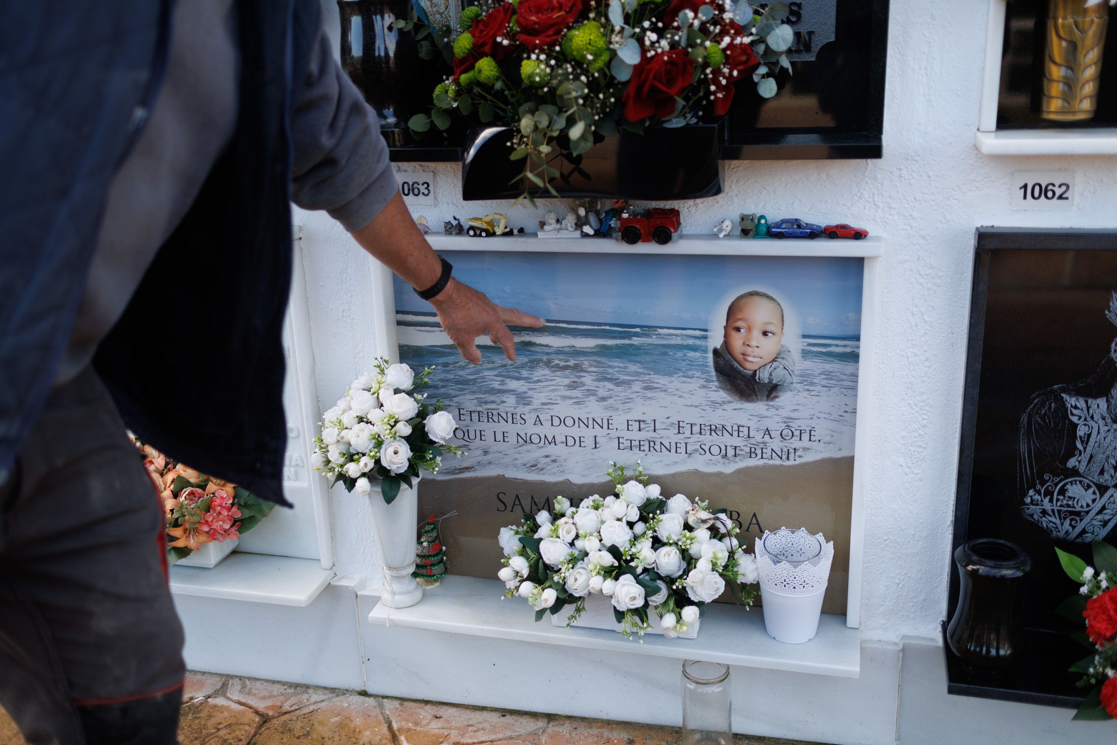 Una tumba en el cementerio de Barbate.  - JUAN CARLOS TORO