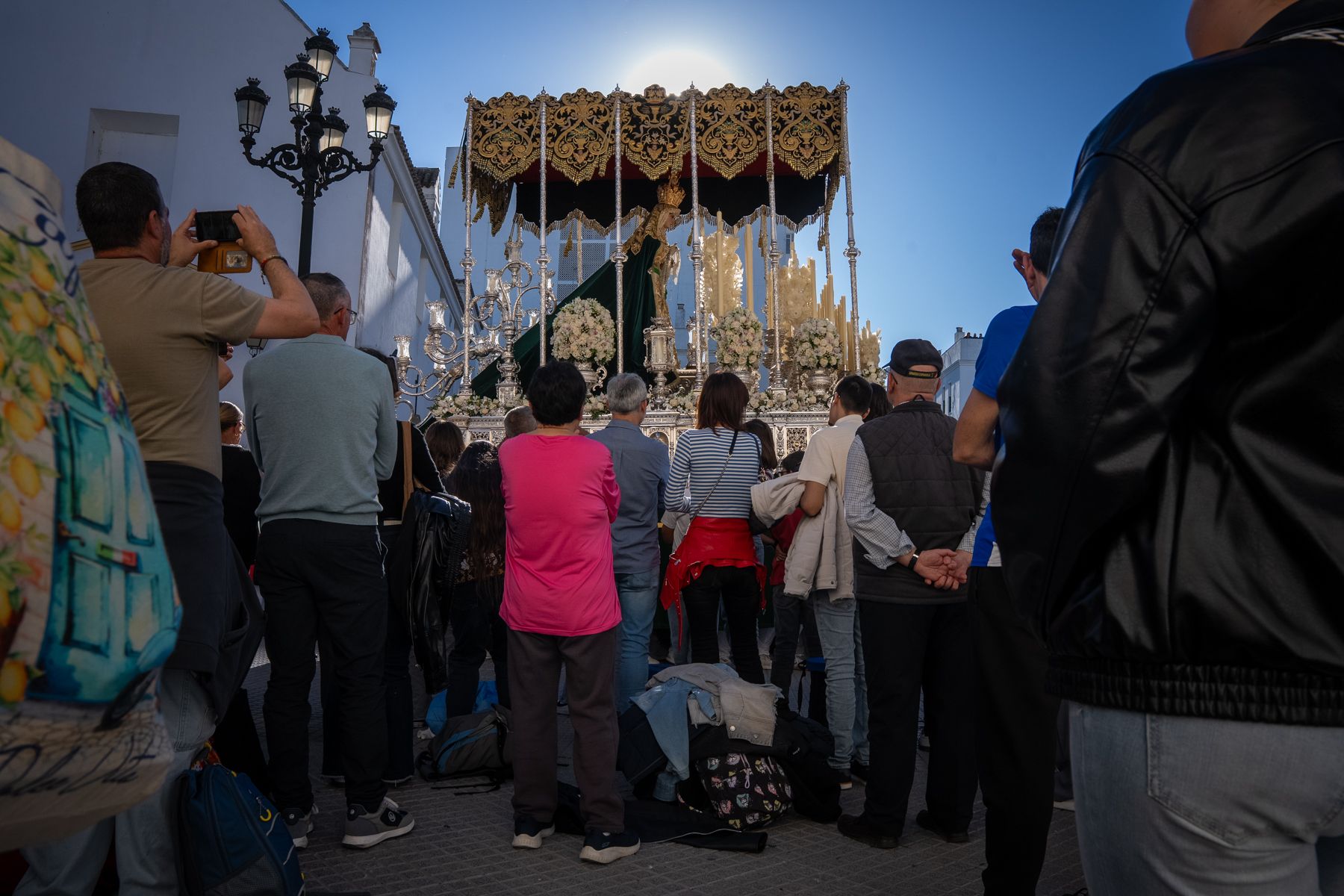 Jueves Santo de luz en Cádiz y Madrugada de silencio y recogimiento. - REYNA