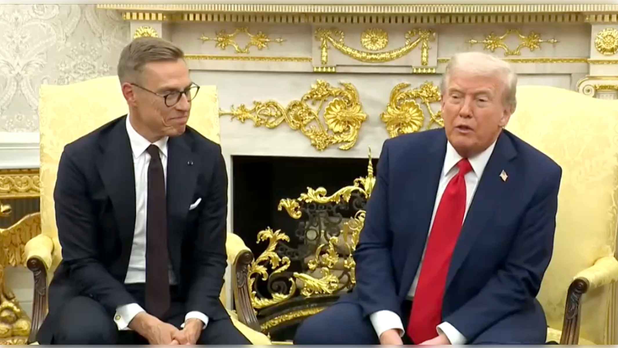 Donald Trump y el presidente de Finlandia, Alexander Stubb, este jueves en la Casa Blanca. - 