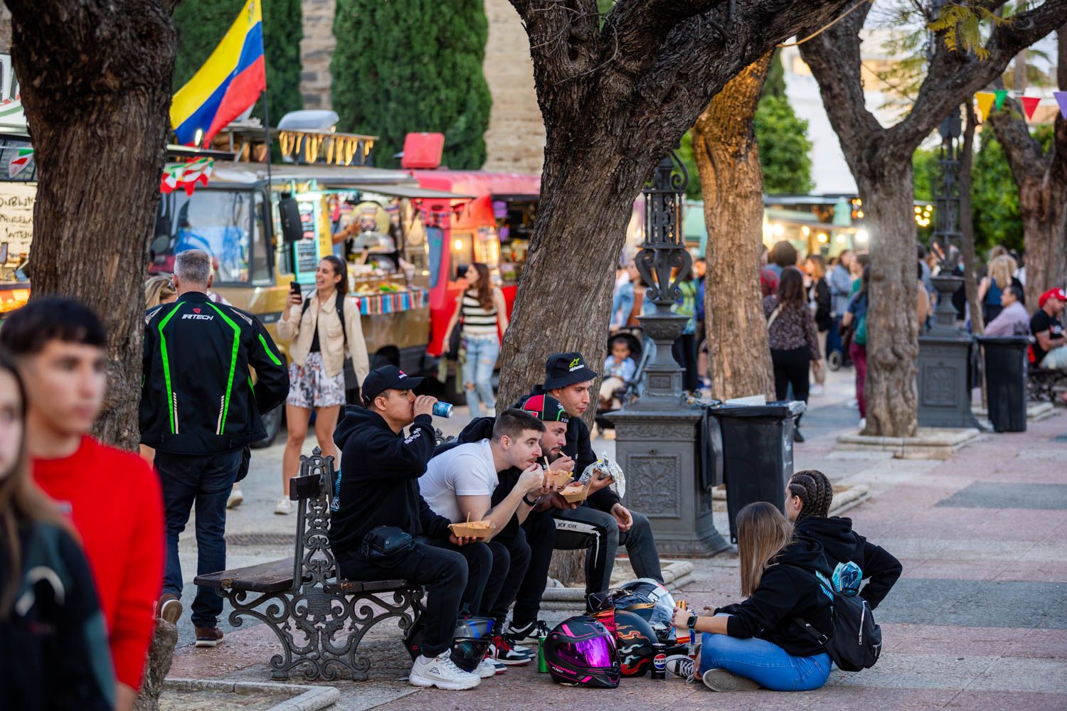 Reguetón y diversidad en la Alameda Vieja: Jerez acoge este viernes un festival con música, gastronomía y bailes hispanos