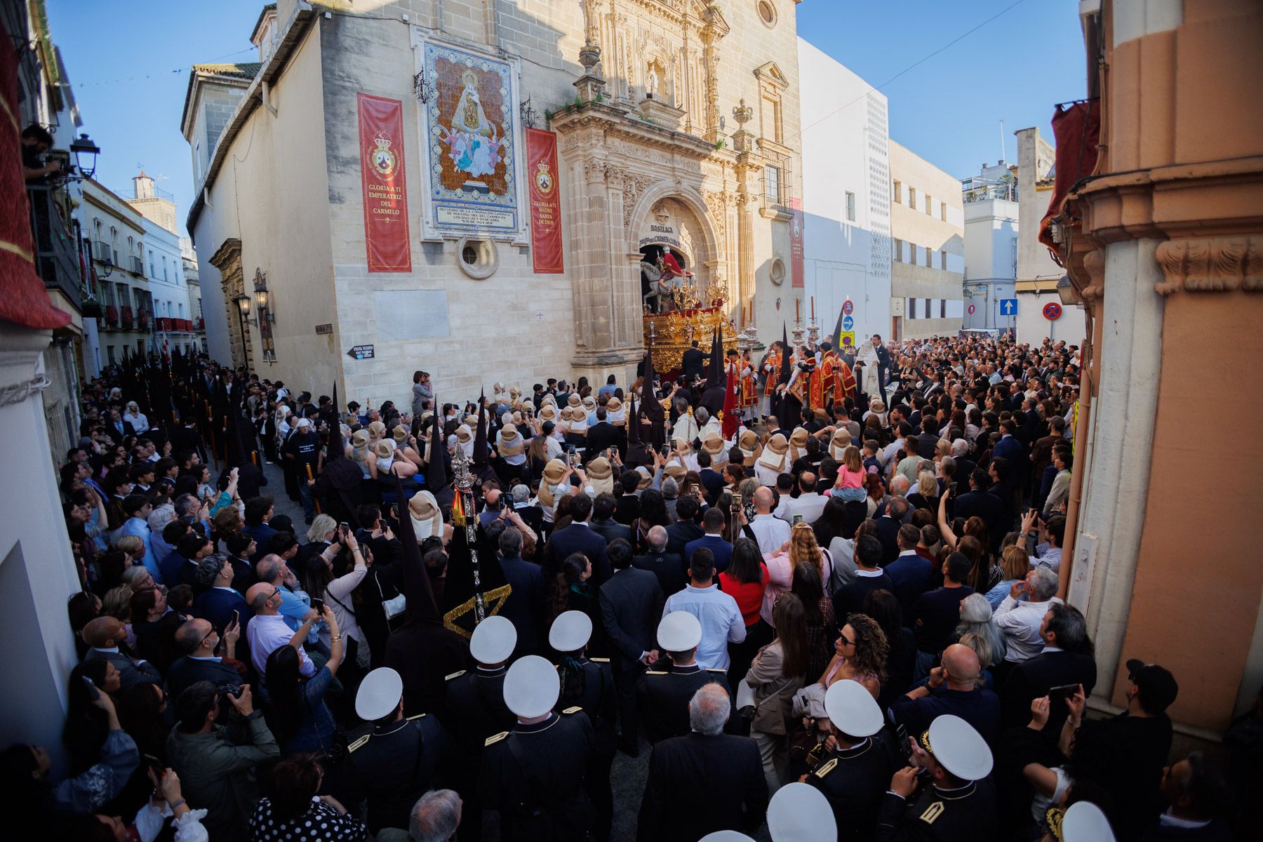 Jueves Santo en Jerez: cofradías centenarias, más de mil nazarenos y nueve pasos en 3 kilómetros cuadrados