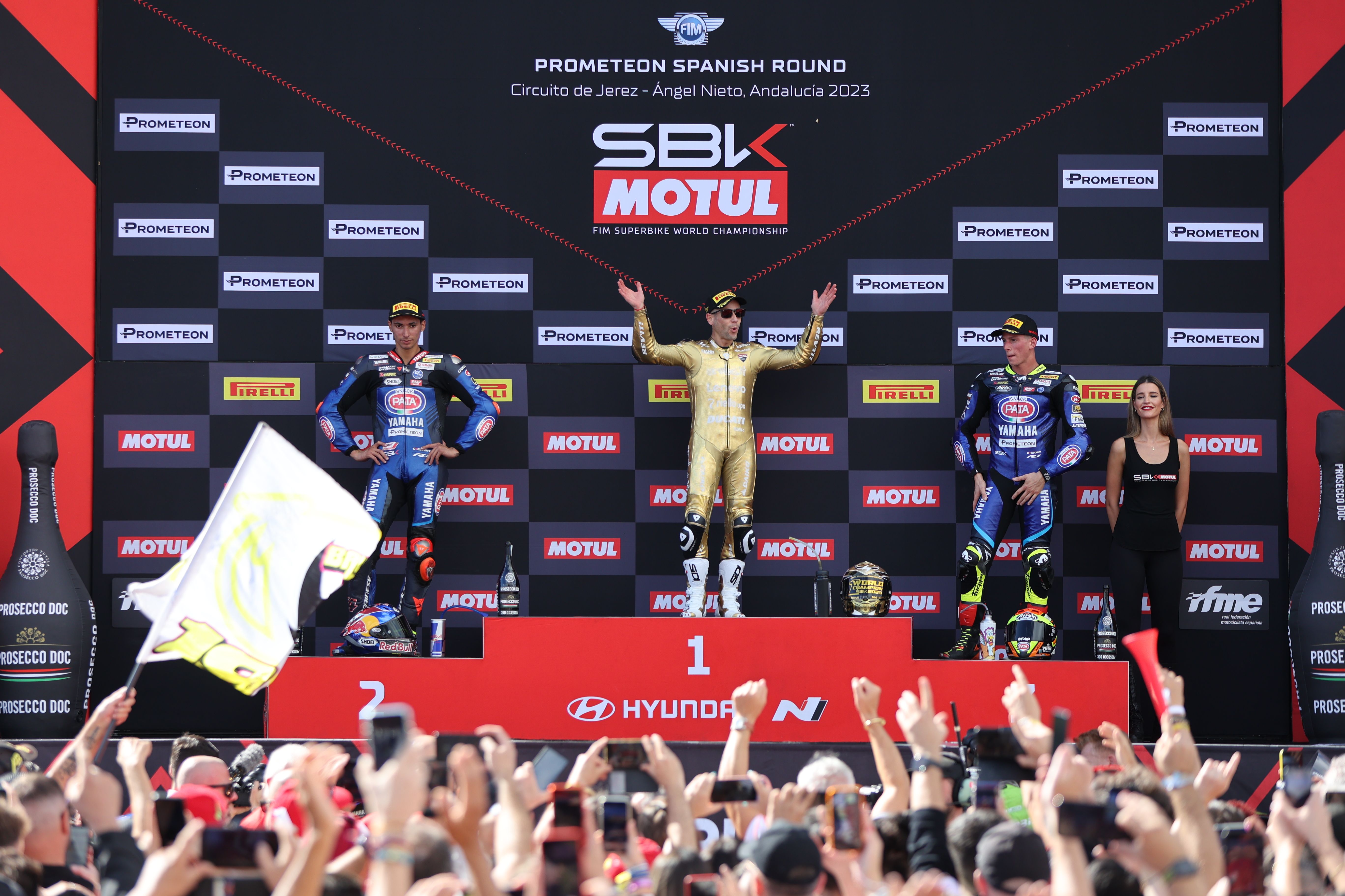 Superbike baja el telón en Jerez: dos títulos en juego, protagonismo femenino y varias despedidas