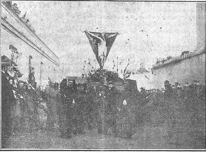 Procesión del Cristo de la Expiración por su barrio en 1929. - 