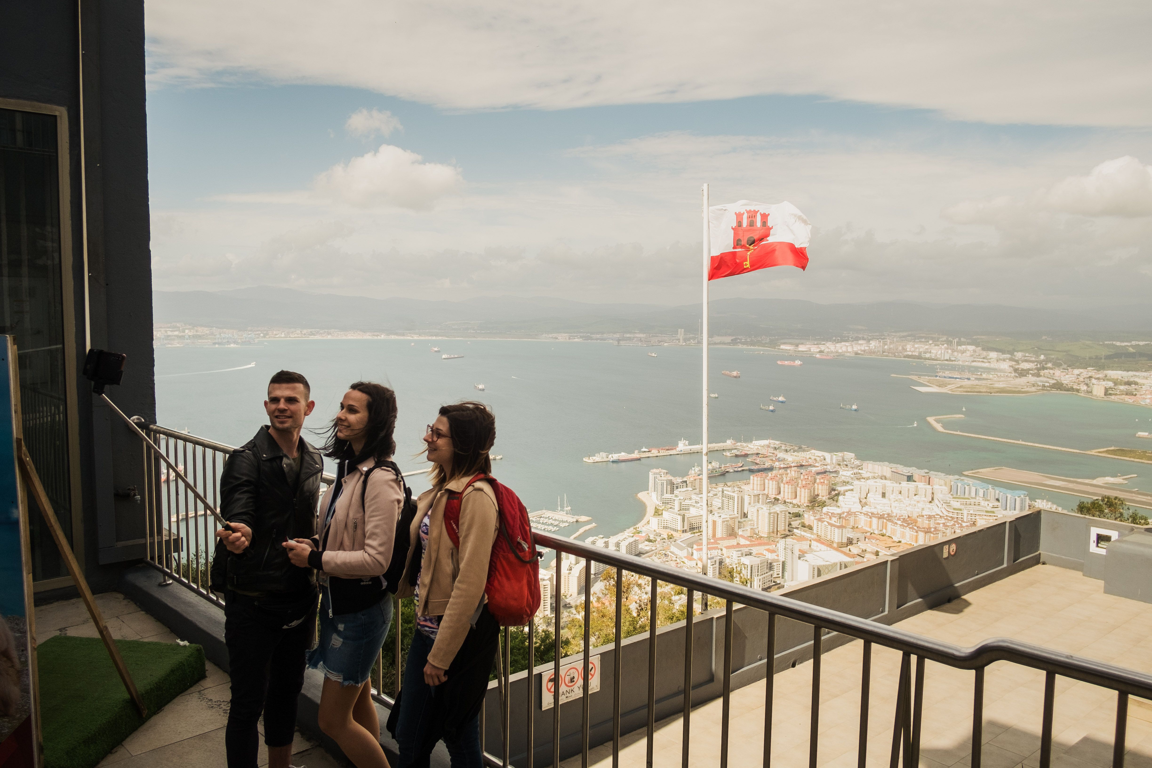 El Gobierno estudia sacar a Gibraltar de la lista de los paraísos fiscales
