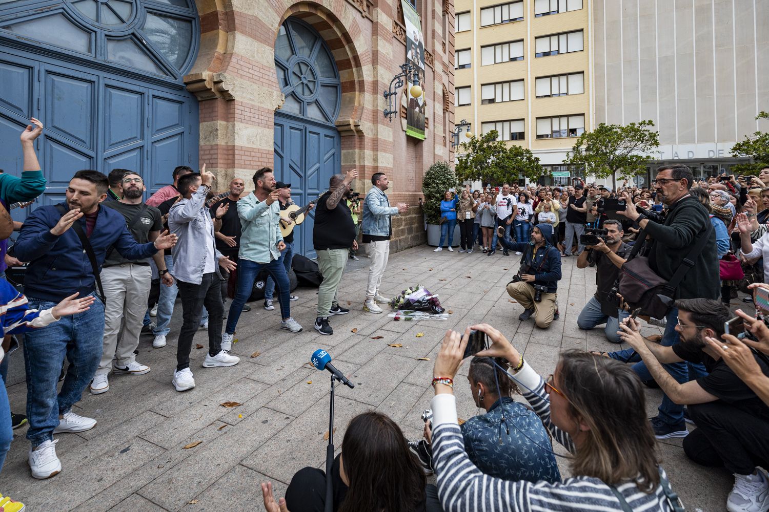 Reacciones a la suspensión del homenaje a Juan Carlos Aragón: 