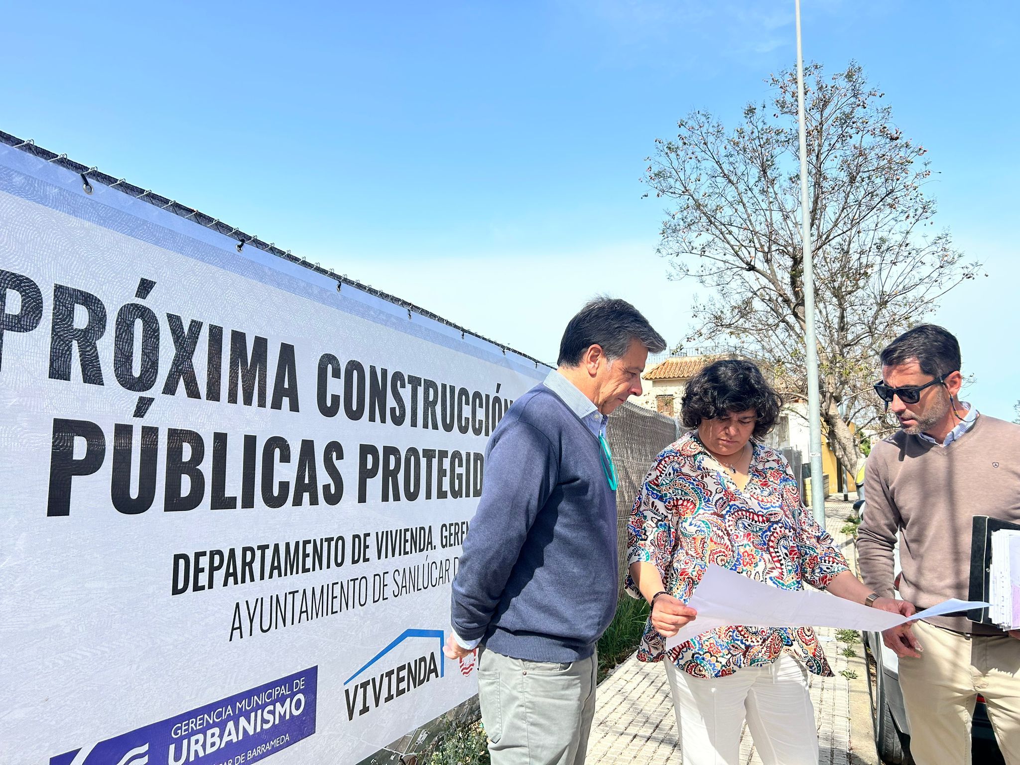La alcaldesa de Sanlúcar anuncia ocho viviendas de alquiler público... si la oposición apoya el nuevo presupuesto