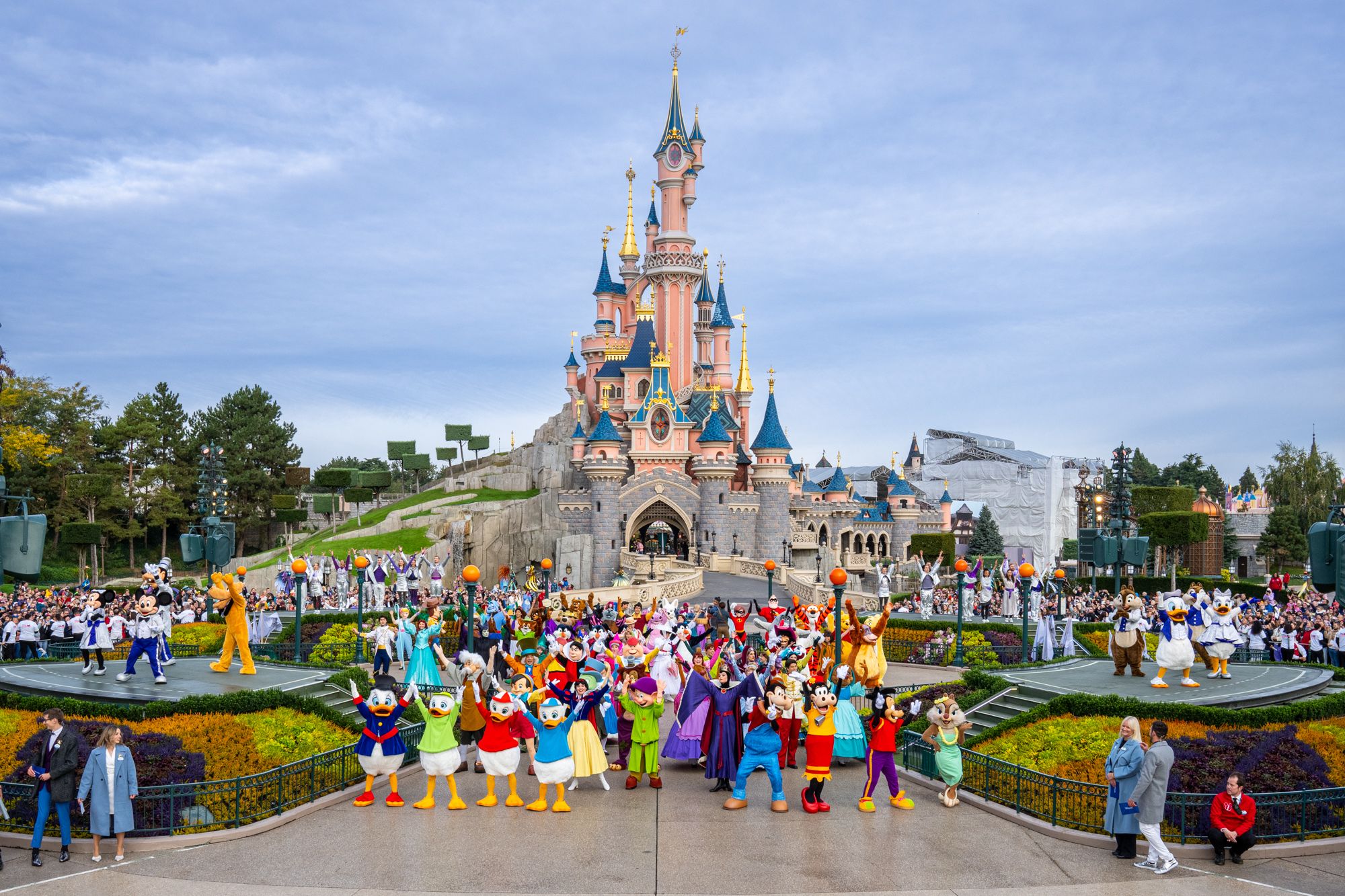 Tres familias se quedan sin vacaciones a Disneyland: 