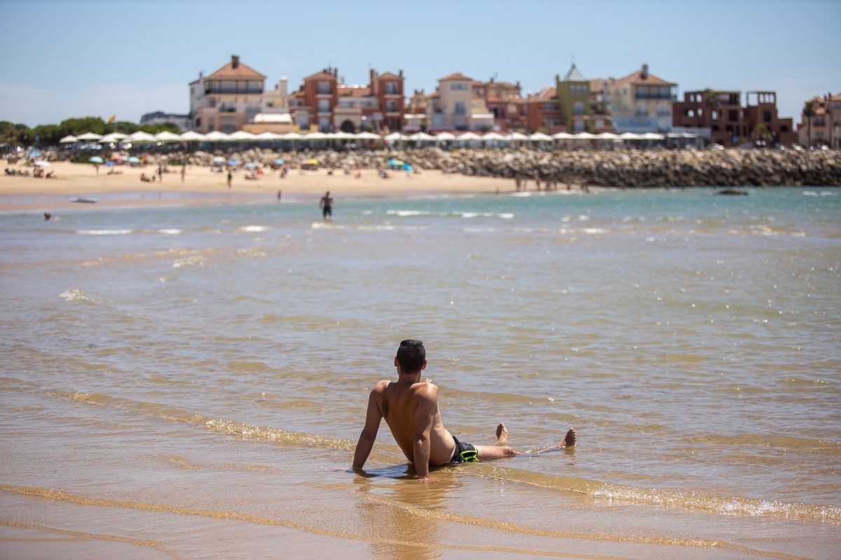 Playa portuense, en el arranque de la fase 2 esta semana. FOTO: JUAN CARLOS TORO - Playa portuense, en el arranque de la fase 2 esta semana. FOTO: JUAN CARLOS TORO