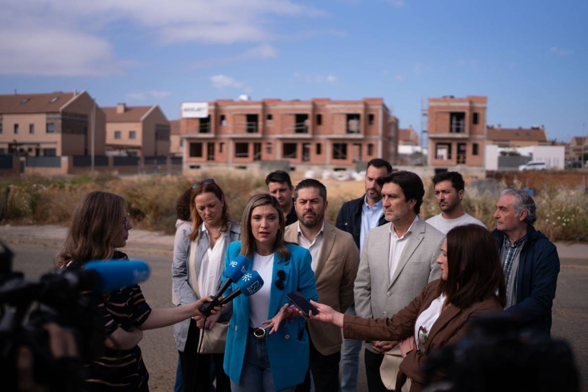 El PSOE promete 100.000 viviendas protegidas en ocho años en Andalucía