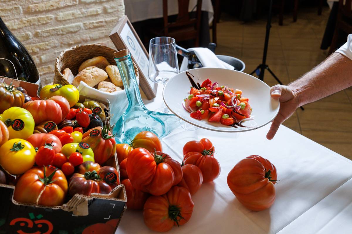 Semana del Tomate Los Palacios, Bombón Colorado Restaurante Juanma 