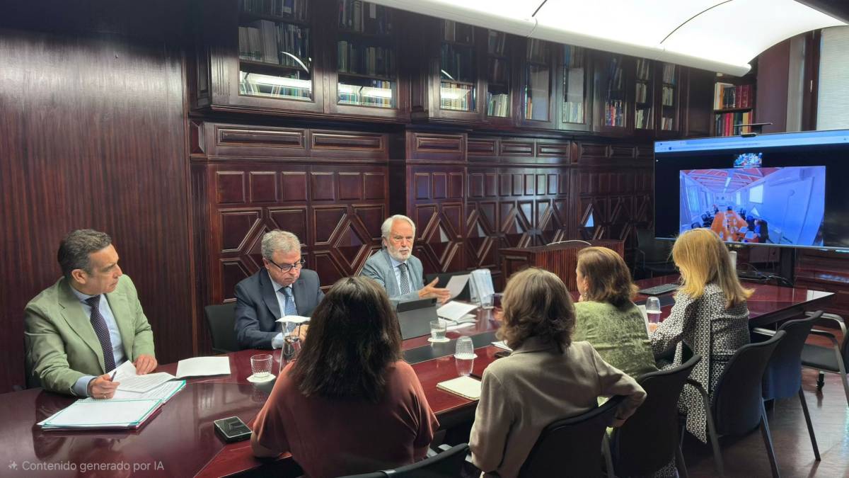 Jerez avanza hacia el reconocimiento internacional de su Semana Santa tras reunión en Sevilla