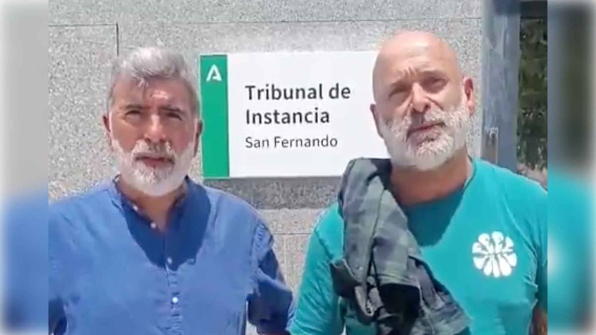 Este es el mensaje de Jesús y Manuel, los 'héroes de la grúa', tras prestar declaración en los juzgados de San Fernando