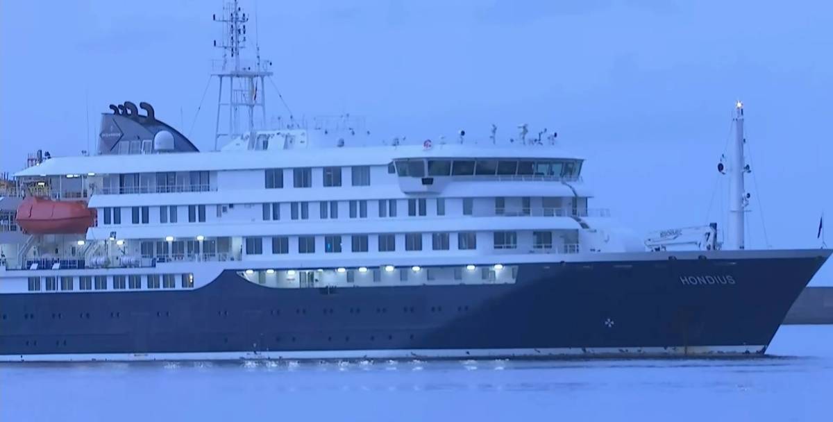El crucero con el brote de hantavirus ya está en Canarias tras un nuevo conflicto entre el Ejecutivo canario y el Gobierno de España