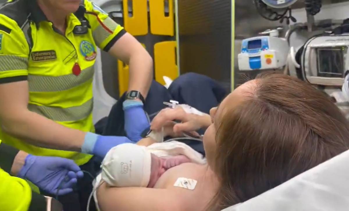 Parto en el arcén de una autovía en Madrid: Clara no llegó al hospital
