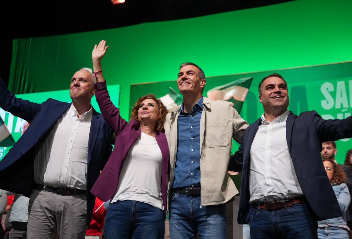 Mitin Pedro Sánchez y María Jesús Montero La Linea de la Concepción - José María Reyna Mitin Pedro Sánchez y María Jesús Montero La Linea de la Concepción