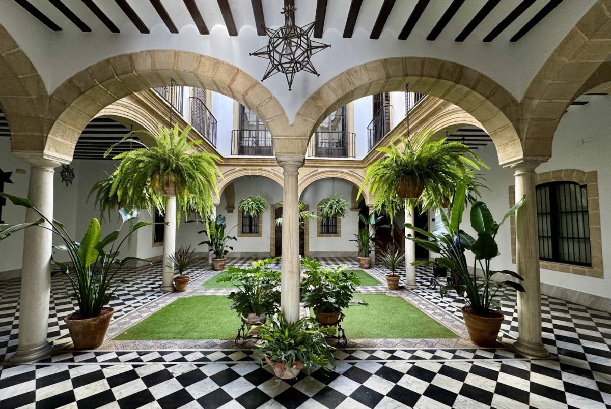 El Puerto abre las puertas de sus casas y palacios: 24 patios con encanto ocultos en el centro 