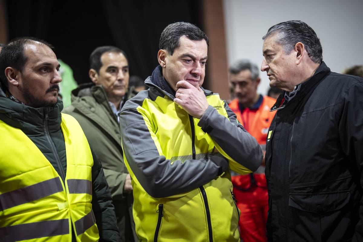 El alcalde de Adamuz acusa a Juanma Moreno desde el Parlamento de 