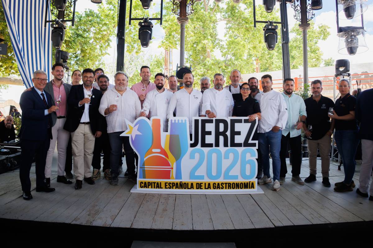 El día de la gastronomía en la Feria de Jerez: un brindis con los hosteleros... y luego día cotidiano en el real