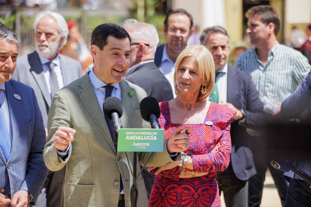 La emotiva llamada del equipo de Juanma Moreno a un padre que perdió a su hijo por piel de mariposa