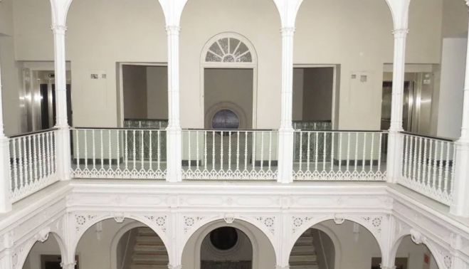 Interior del antiguo Zara de la calle Larga, en una imagen de un portal inmobiliario.