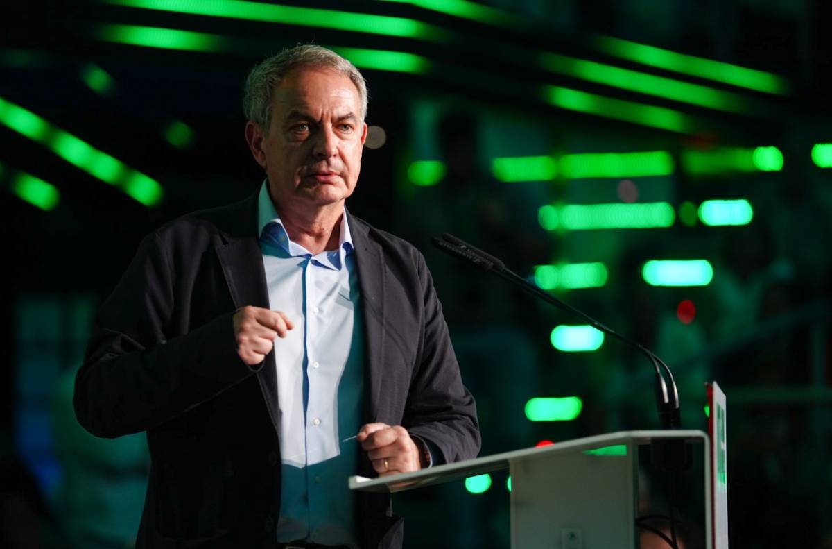 Mitin PSOE Cádiz Zapatero y Montero 