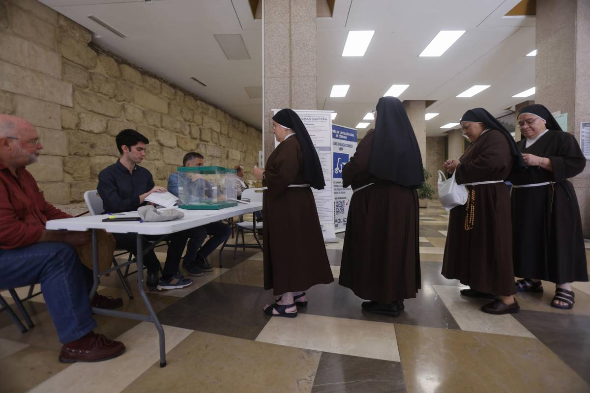La participación este 17M en las elecciones en Andalucía se dispara al 52,14% a las 18.00 horas, 7,63 puntos por encima de 2022