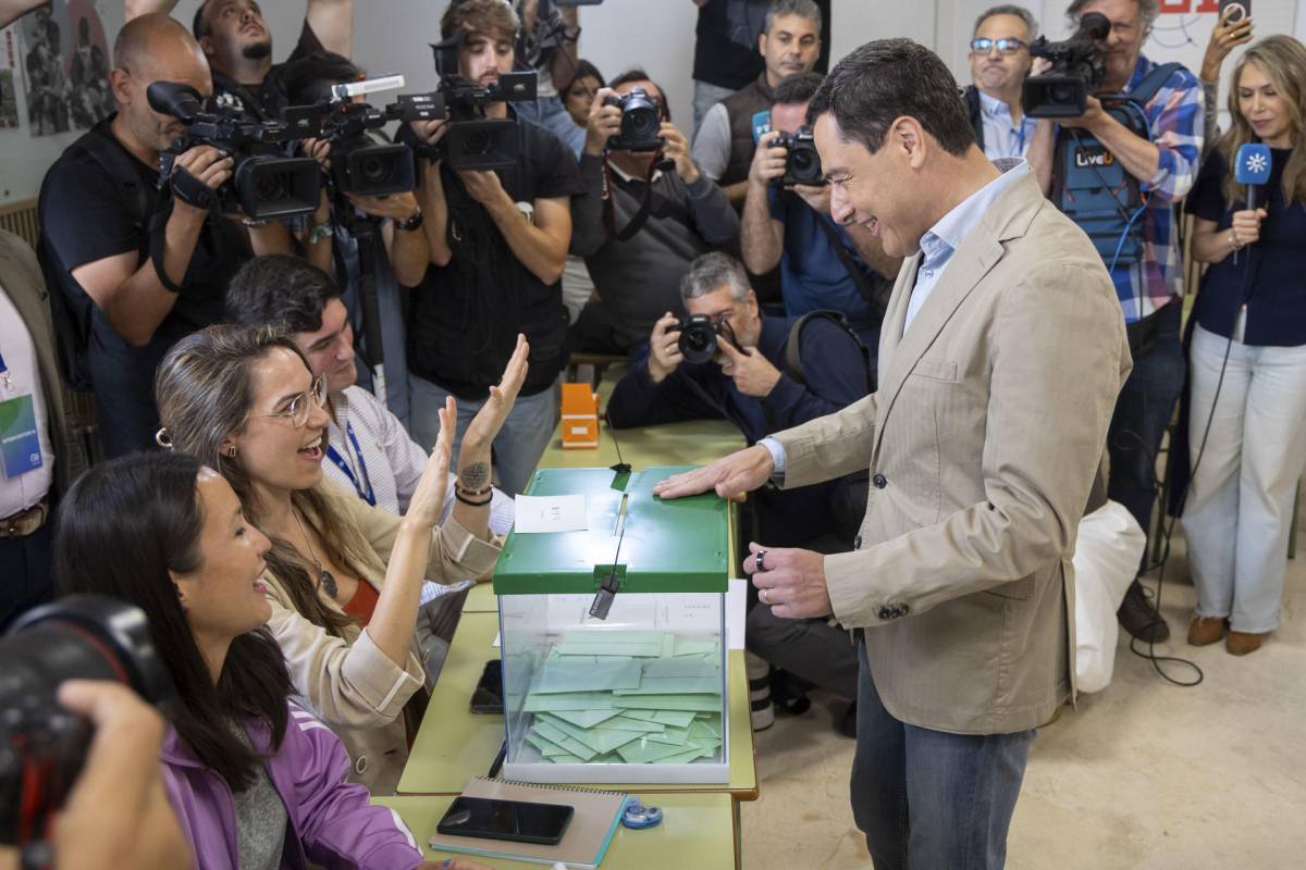 Los mensajes de los candidatos al votar este 17M: Moreno ve 
