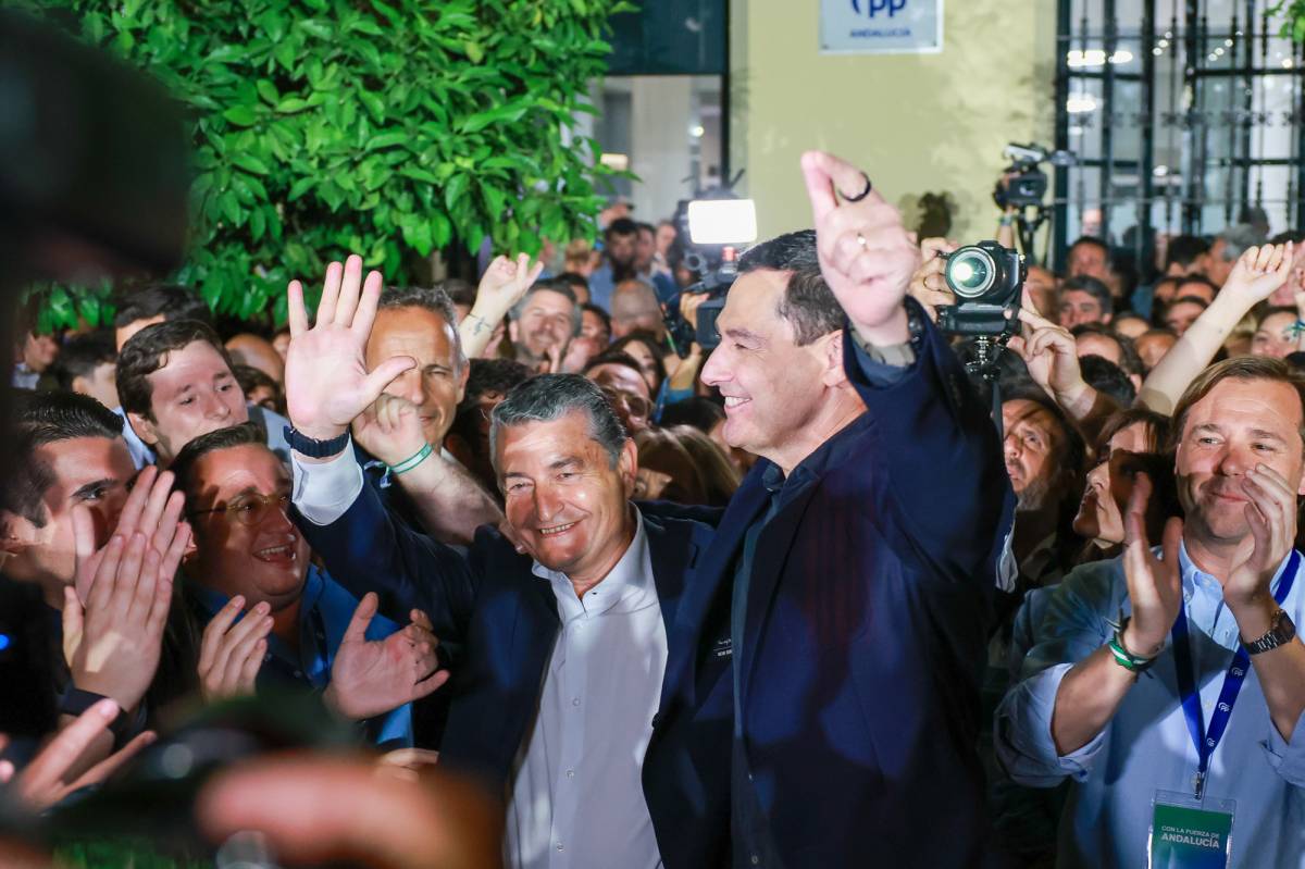 El PP pierde la mayoría absoluta en Andalucía y se mete en 