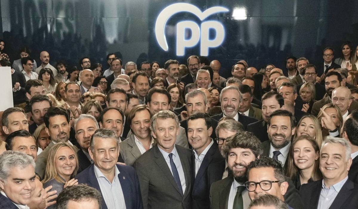 Juanma Moreno se pronuncia y dice que va a proponer a Vox quedarse fuera del Gobierno andaluz: 