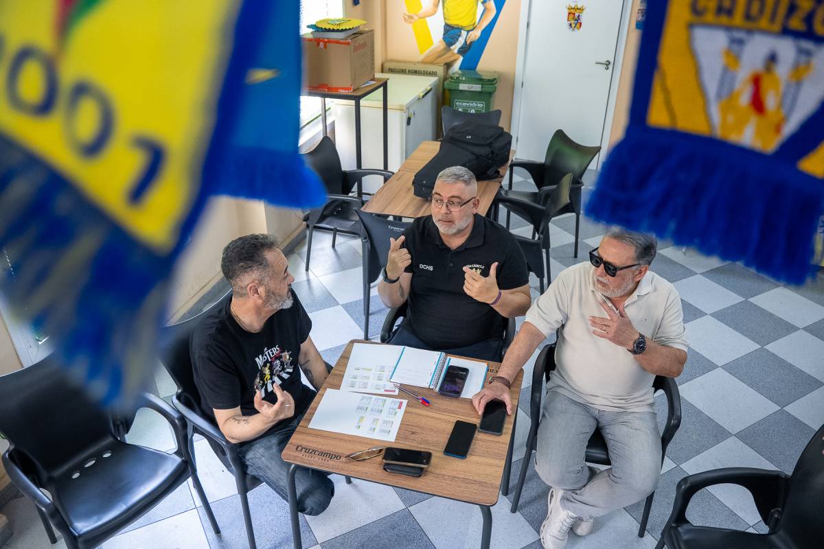 Casting Coro de Puerto Real para Coac 2027 en la peña cádiz cf