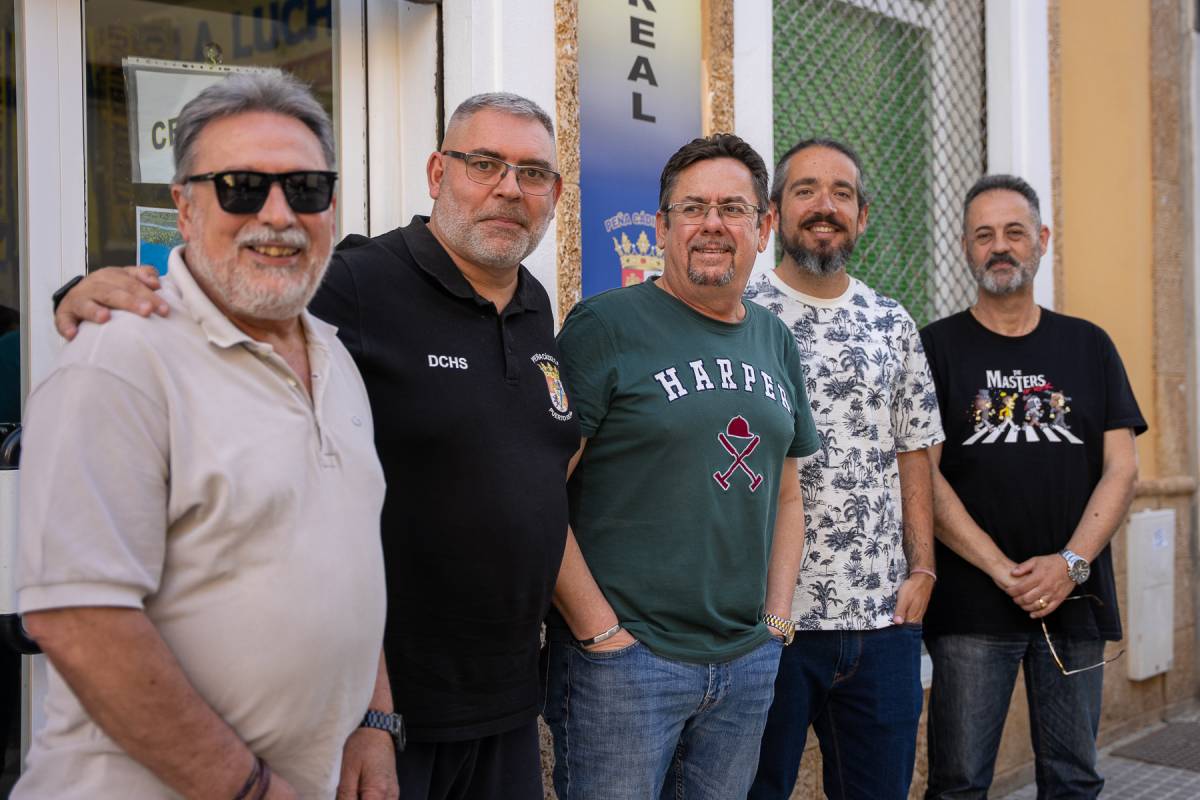 La ilusión por salir en el coro de Puerto Real, un emblema del Carnaval gaditano: así se forja su regreso 17 años después