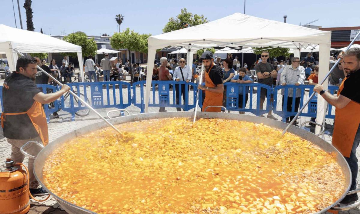 Con un espectacular guiso gratis de casi 1.000 kilos: así celebrará La Rinconada la gran Fiesta de la Patata Nueva