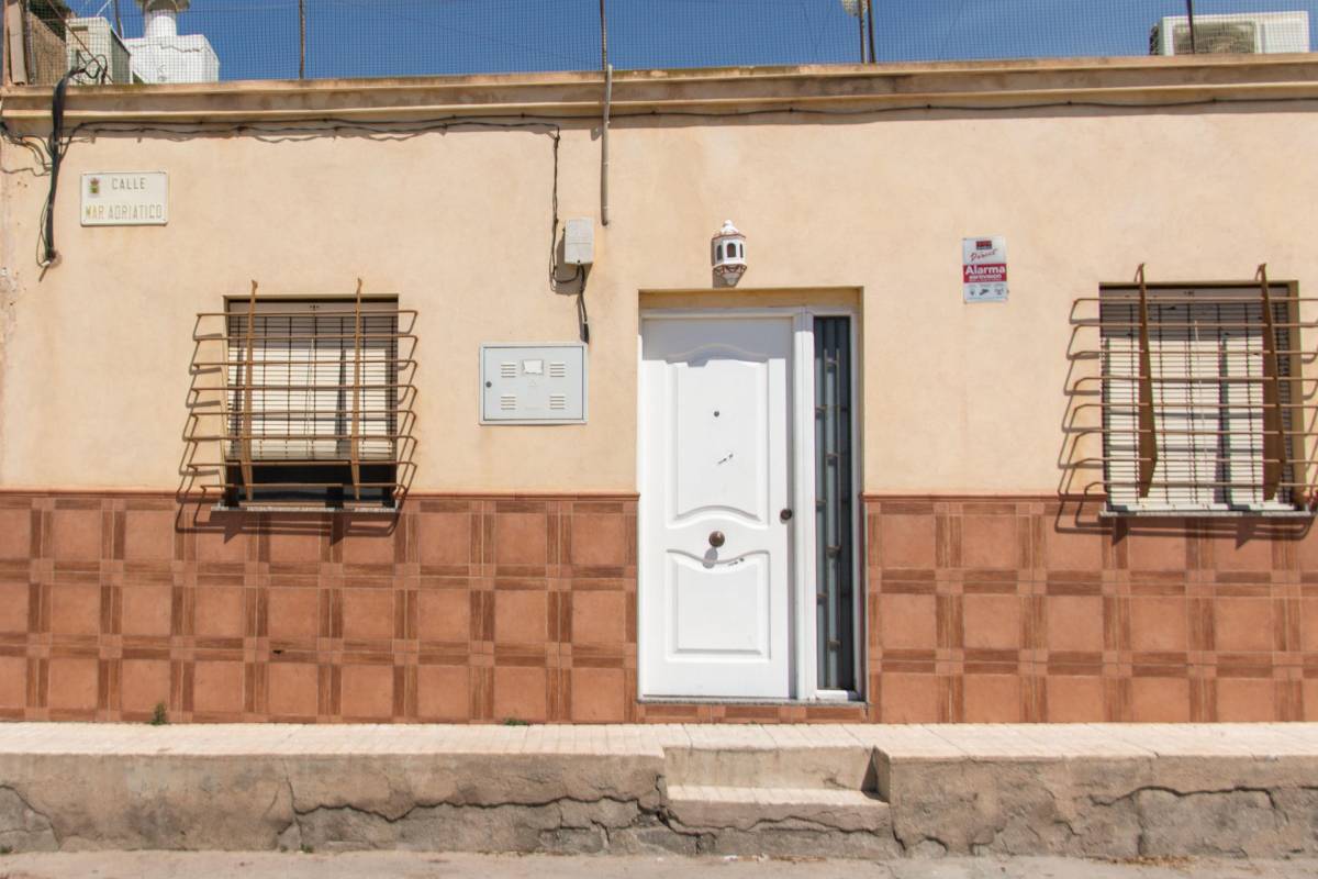 Consternación en El Ejido: el bebé de siete meses que está en estado crítico es el hijo del autor de los disparos