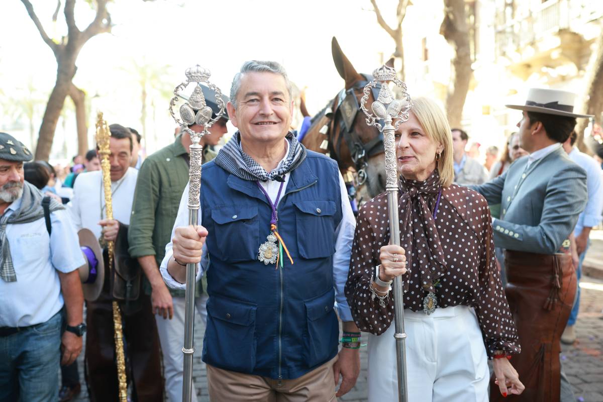 El consejero Antonio Sanz, responsable de la cartera de Emergencias, al salir de Jerez. - JUAN CARLOS TORO