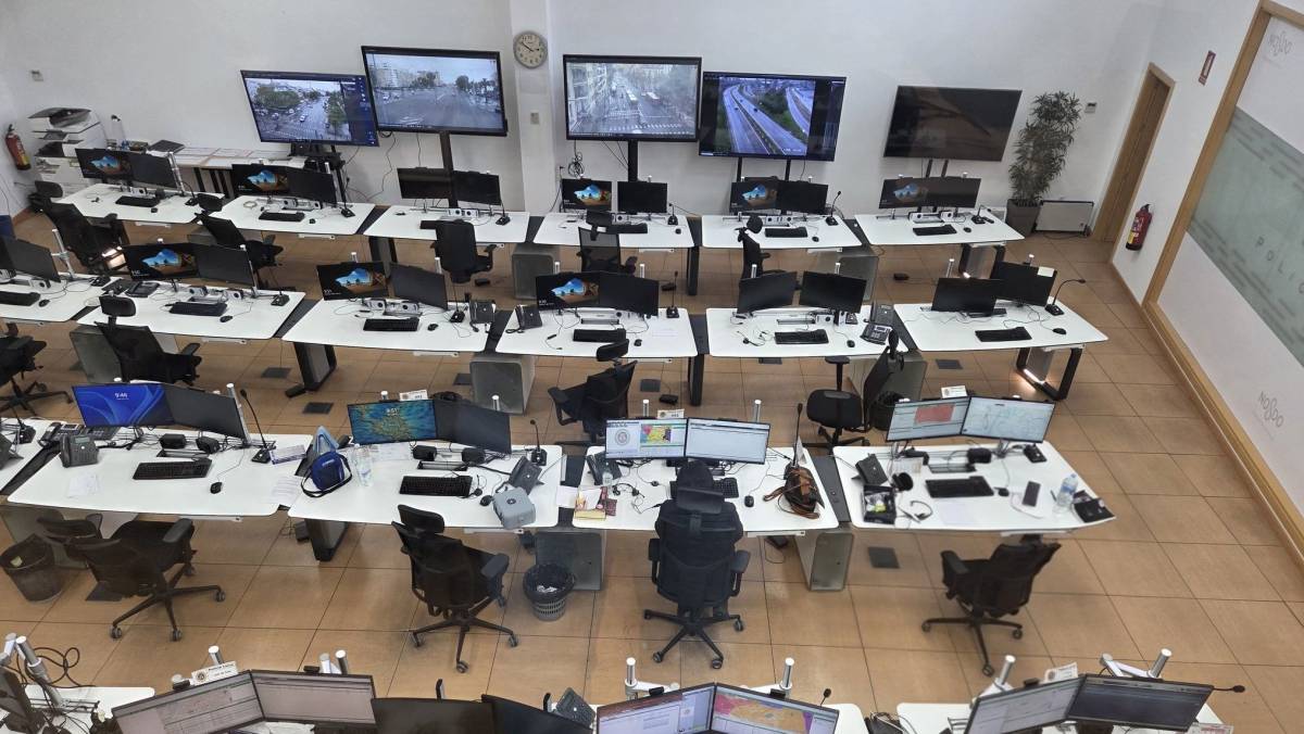 Nuevo lío con la Policía Local en Sevilla: la destitución de un subinspector provoca otro enfrentamiento con el Ayuntamiento