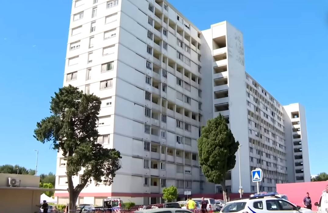 Una madre mata a sus tres hijos al lanzarse junto a ellos de una planta 13 en Francia: tenían 3, 4 y 6 años