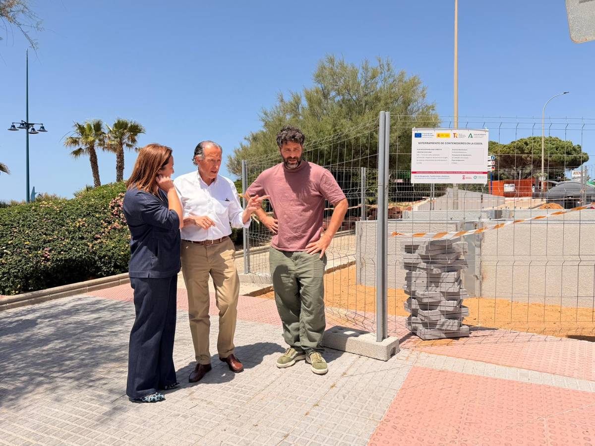 La playa de La Barrosa tendrá contenedores soterrados, atendiendo una demanda de los hosteleros