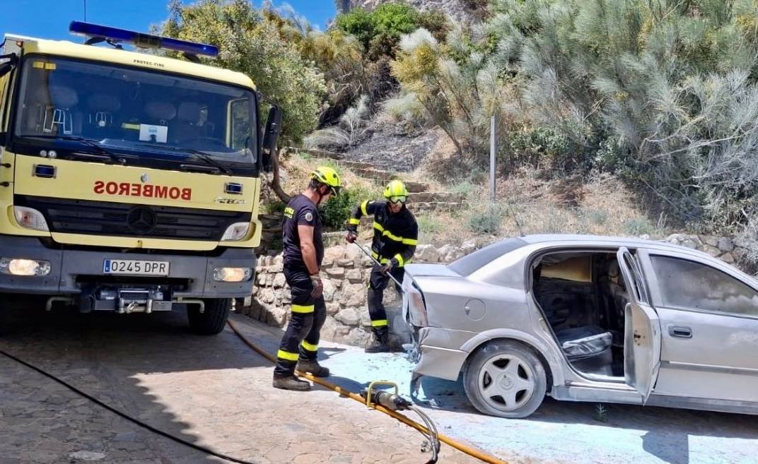 incendio pastos residencia zahara de la sierra - incendio pastos residencia zahara de la sierra
