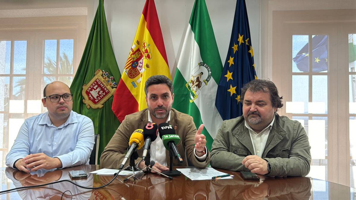 El Ayuntamiento de Vejer pide ayuda al Gobierno para pagar facturas