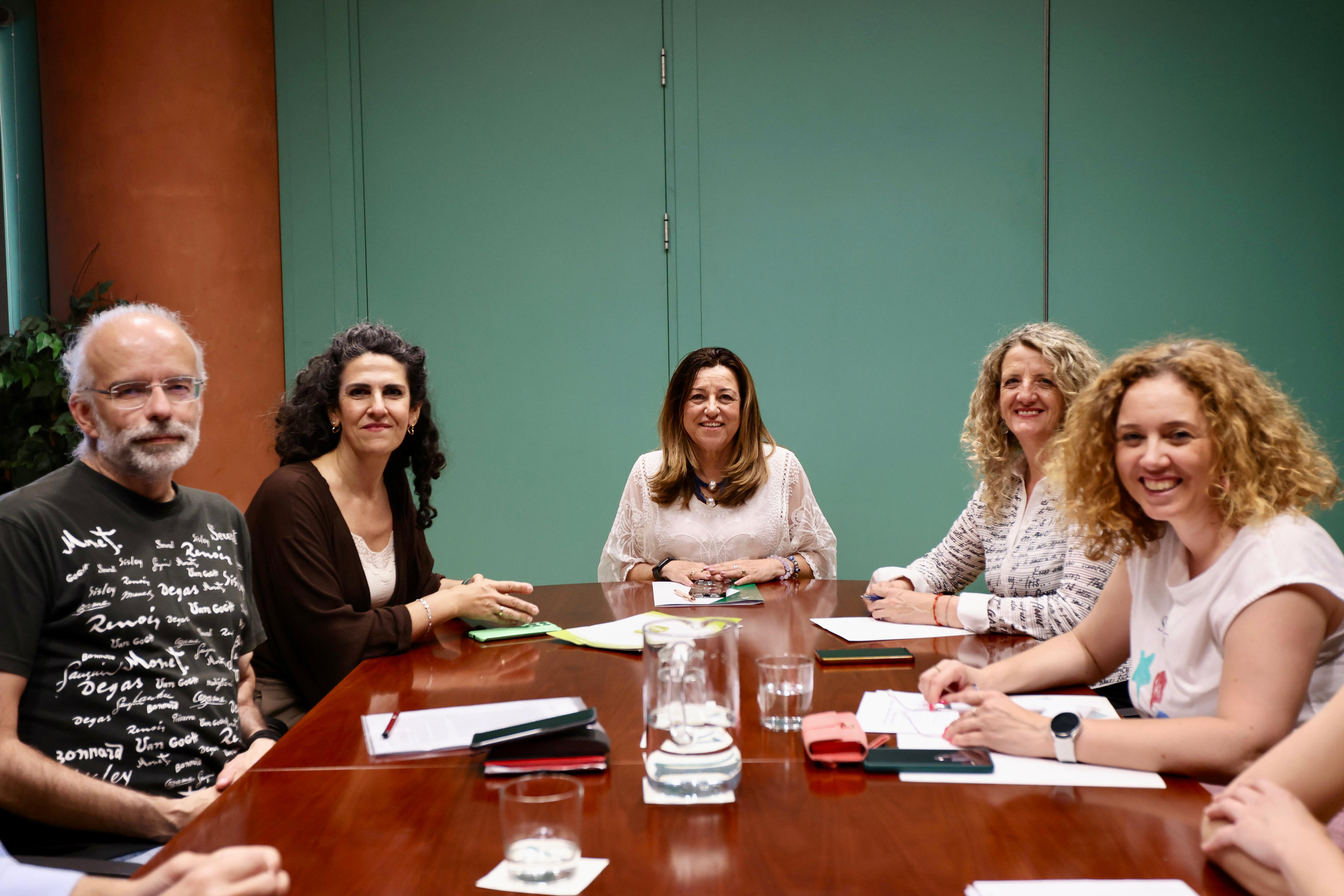 Ya es oficial: los periodistas podrán volver a impartir clases de Lengua y Literatura en Secundaria