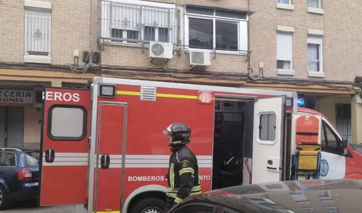 Dos niñas heridas en Triana tras caer un muro mientras jugaban en una terraza