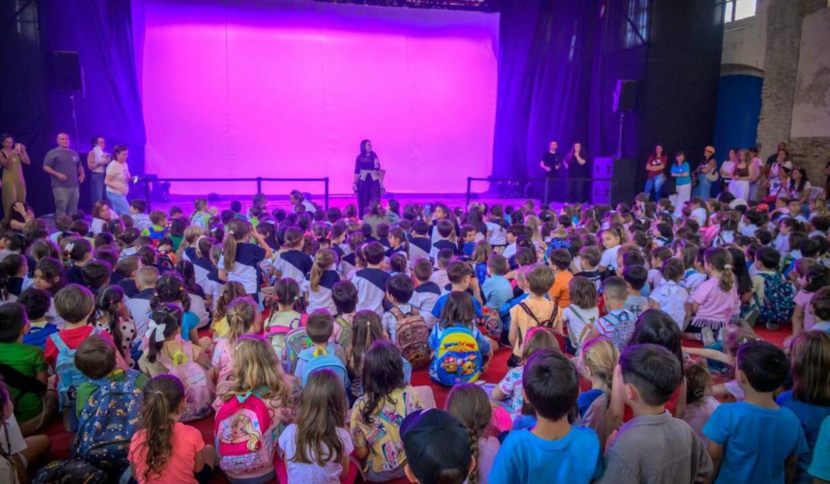 La cantante ha elegido la capital gaditana para la grabación del vídeo promocional de su próxima gira por Latinoamérica - La cantante ha elegido la capital gaditana para la grabación del vídeo promocional de su próxima gira por Latinoamérica